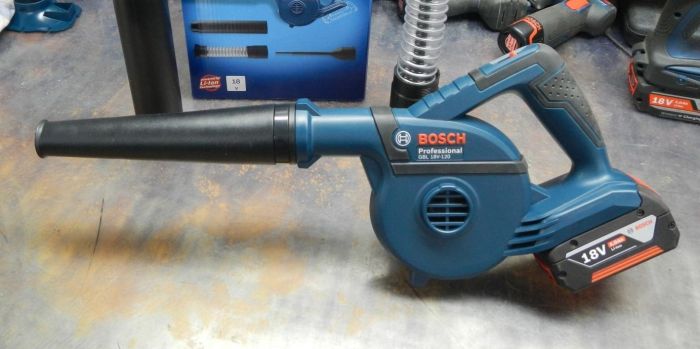 Повітродув акумуляторний Bosch Professional GBL 18V-120 18В 270км/год 1.1кг без АКБ та ЗП