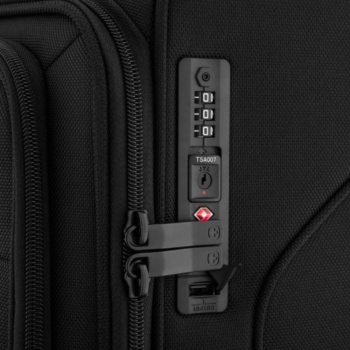 Чемодан тканевый Wenger, BC Packer Softside, малый, 4 колеса, чёрный