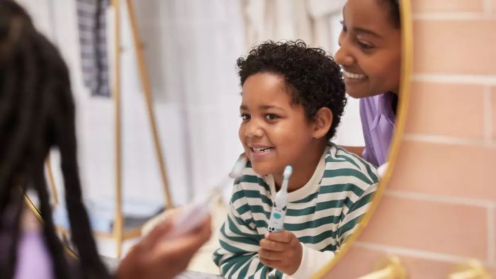 Щітка зубна електр. Philips, Philips Sonicare For Kids, для дітей, насадок-1, 2 комплекти наклейок, білий