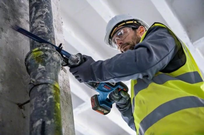 Пила шабельна акумуляторна Bosch Professional GSA 185-LI 18В пропил 230мм хід 28мм 3.2кг без АКБ та ЗП