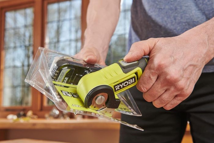 Різак акумуляторний Ryobi USB Lithium RCT4-120G 4В 2А·год рез 6.4мм 270об/хв 0.27кг