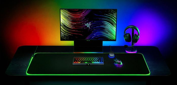 Игровая поверхность Razer Goliathus Chroma RGB 3XL, (1200х550х4мм), чёрный