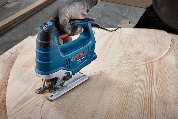 Лобзик Bosch Professional GST 750, 520Вт, SDS, 800-3200 об/м, ход 20 мм, 23кг, в кейсе