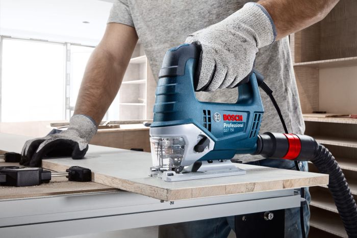 Лобзик Bosch Professional GST 750, 520Вт, SDS, 800-3200 об/м, ход 20 мм, 23кг, в кейсе