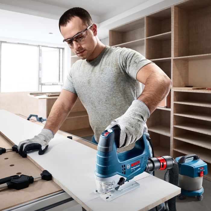 Лобзик Bosch Professional GST 750, 520Вт, SDS, 800-3200 об/м, ход 20 мм, 23кг, в кейсе