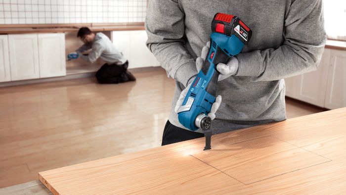 Багатофункціональний інструмент реноватор Bosch Professional GOP 185-LI SOLO 18.0 V 20000об/хв 1.2кг без АКБ та ЗП