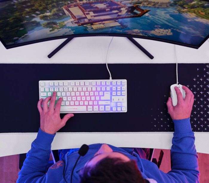 Стол Trust GXT 709W LUMINUS, (120х74см), RGB, белый