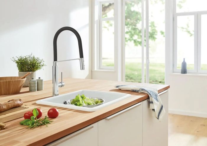 Змішувач для кухні Grohe Viamo, довж.виливу - 235мм, поворотний/гнучкий, 1важіль, хром