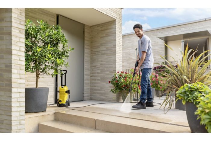 Миниммойка высокого давления Karcher K 3 CAR & HOME 1600Вт, 20-120бар, 380л/год, шланг 6м, 4.30кг
