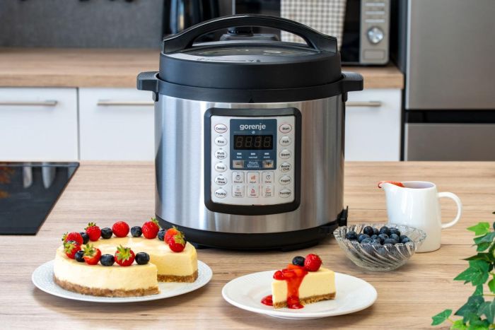 Мультиварка-скороварка Gorenje, 1000Вт, чаша-6л, электронное управл., 15 програм, металл/пластик, черный