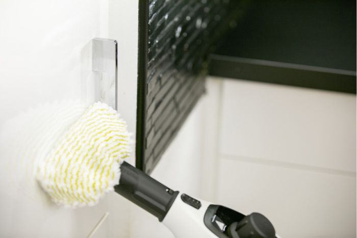 Пароочиститель Karcher SC 1, 1200Вт, 200мл, 3Бар, белый
