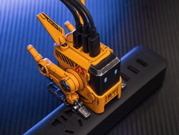 Зарядное устройство сетевое GravaStar Alpha65 65Вт 2XUSB-C/USB-A, War-Damaged Yellow