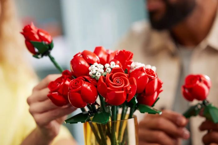 Конструктор LEGO Icons Botanicals Букет роз