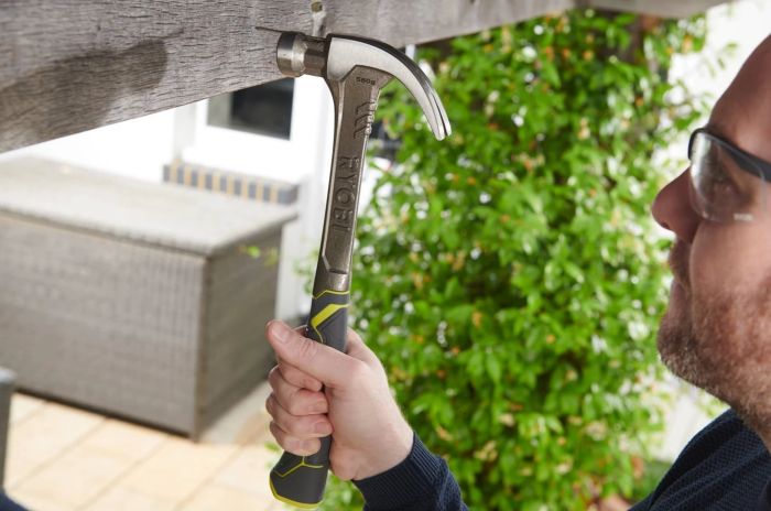 Молоток столярный Ryobi RHHSCC560 560г магнитный держатель рукоятка стекловолокно