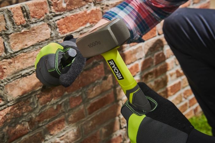 Молоток кувалда Ryobi RHHCH1000 1000г рукоятка стекловолокно