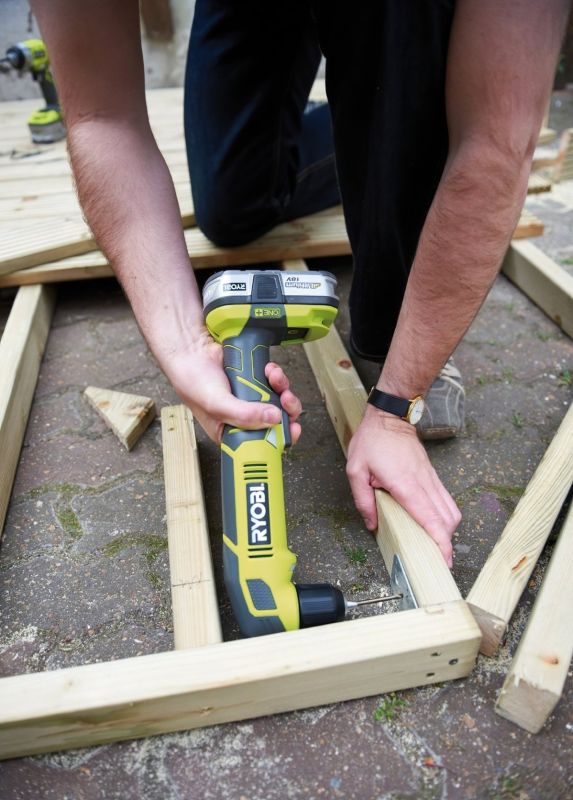 Шуруповерт-дрель угловая аккумуляторная Ryobi ONE+ RAD1801M 18В 15Нм 1100об·мин 1.83кг без АКБ и ЗУ