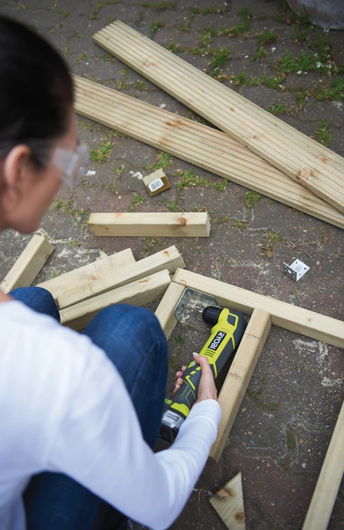 Шуруповерт-дрель угловая аккумуляторная Ryobi ONE+ RAD1801M 18В 15Нм 1100об·мин 1.83кг без АКБ и ЗУ