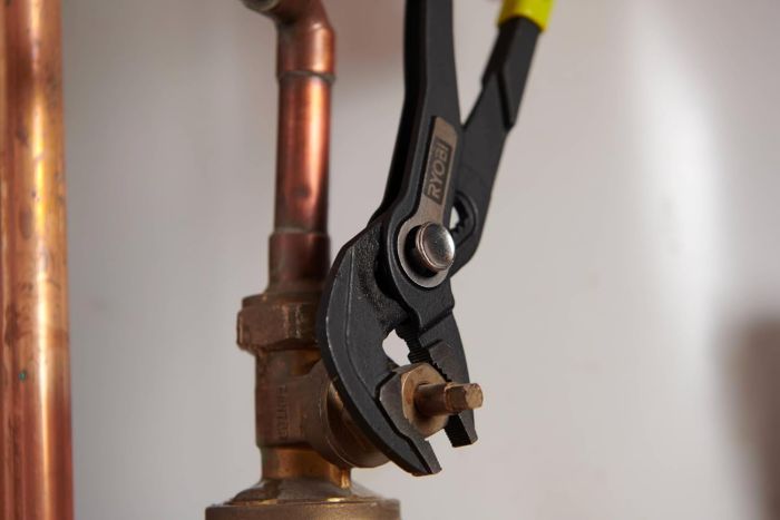 Клещи переставные Ryobi RHPBP200 0-24мм 200мм фиксация кнопкой Cr-V 0.26кг