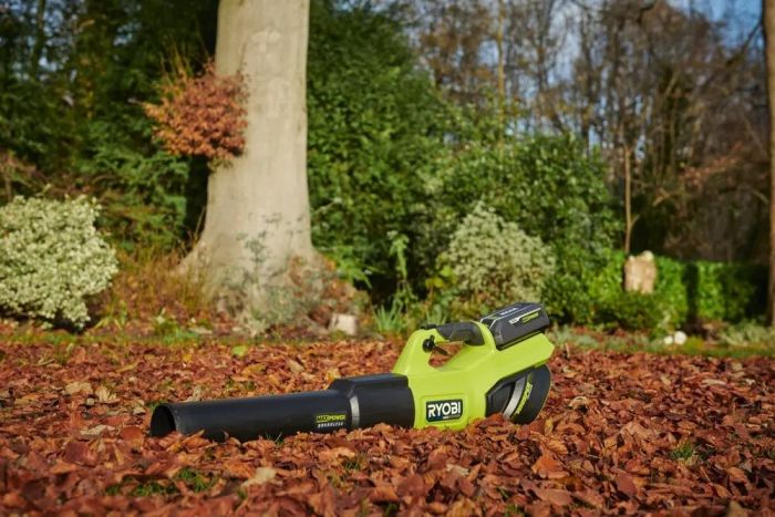 Воздуходув садовый аккумуляторный Ryobi Max Power RY36BLXB-0 36В 306км/ч 3кг без АКБ и ЗУ