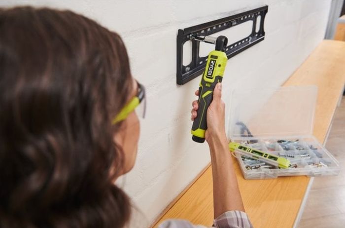 Тріскачка акумуляторна Ryobi USB Lithium RR14W4-0 4В 210об/хв 8Нм 1/4" 0.5кг без АКБ та ЗП