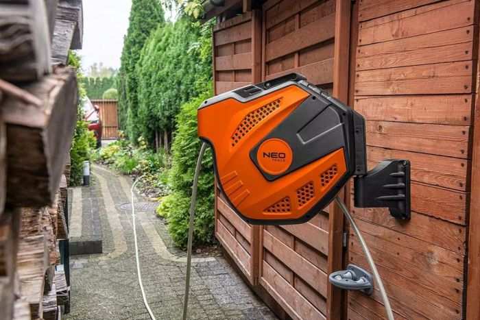 Катушка со шлангом Neo Tools автоматическая 20м+2м шланга 1/2"