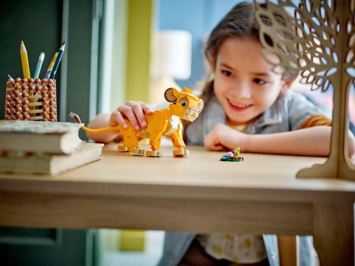 Конструктор LEGO Disney Classic Львенок Симба