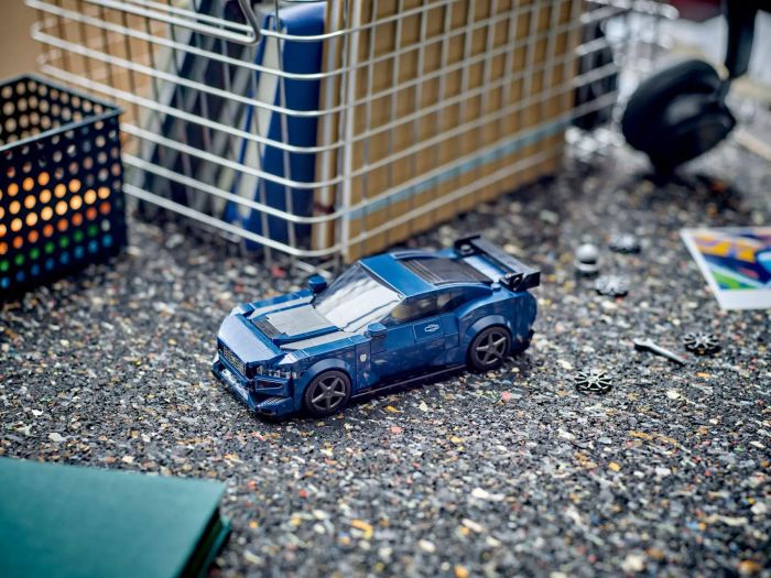 Конструктор LEGO Speed Champions Спортивный автомобиль Ford Mustang Dark Horse