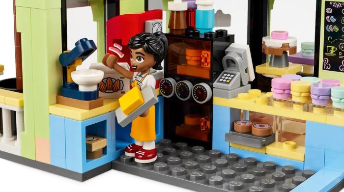 Конструктор LEGO Friends Кофейня Хартлейк-Сити
