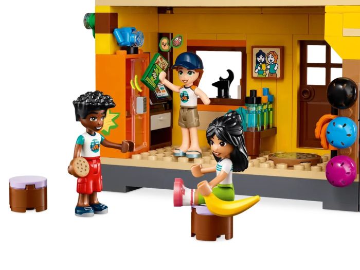 Конструктор LEGO Friends Водные виды спорта в лагере приключений
