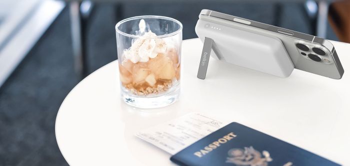 Портативное зарядное устройство Power Bank Belkin 5000мАч, MagSafe Wireless, белый