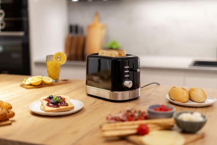 Тостер Gorenje 850Вт, підігрів, розморожування, пластик, чорний