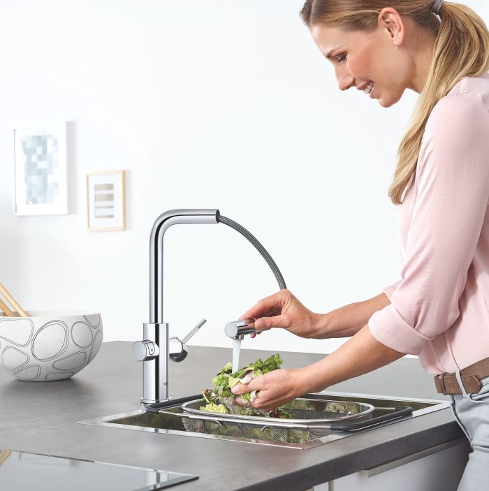Смеситель  для кухни  Grohe Blue Home,  дл.излива - 223мм,  поворотный, вытяжной,  1 рычаг + сенсор,  хром