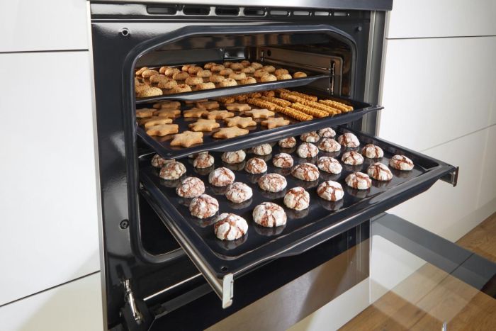 Плита Gorenje электрическая , 68л, 50x60см, гриль, белый