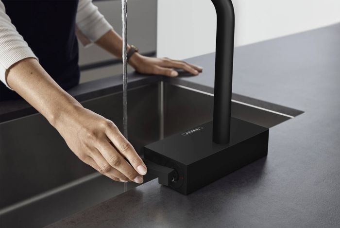 Смеситель для кухни Hansgrohe Aquno Select M81, дл.излива - 210мм, поворотный, вытяжной, 1 рычаг, чорный матовый