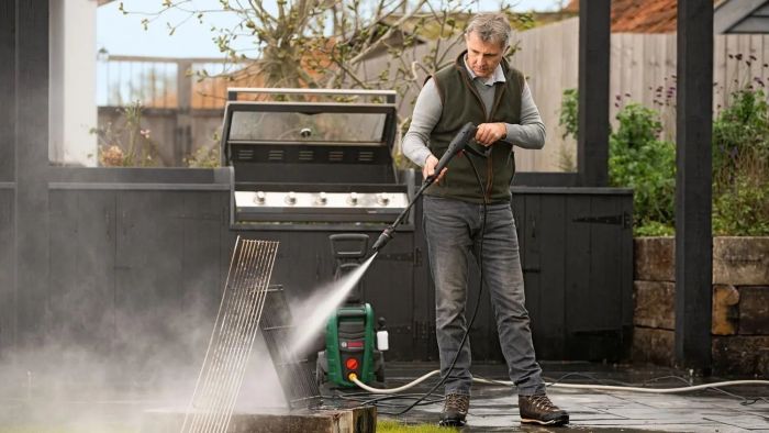 Минимойка высокого давления Bosch UniversalAquatak 125, 1500 Вт, 125 бар, 360 л/ч, шланг 5м, 7.7кг