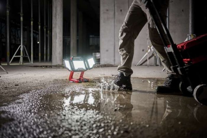 Фонарь аккумуляторный Einhell TP-CL 18/3000 Li - Solo, PXC, 18В, 60 LED, 200-300лм, 5700К, 1.75кг (без АКБ и ЗУ)