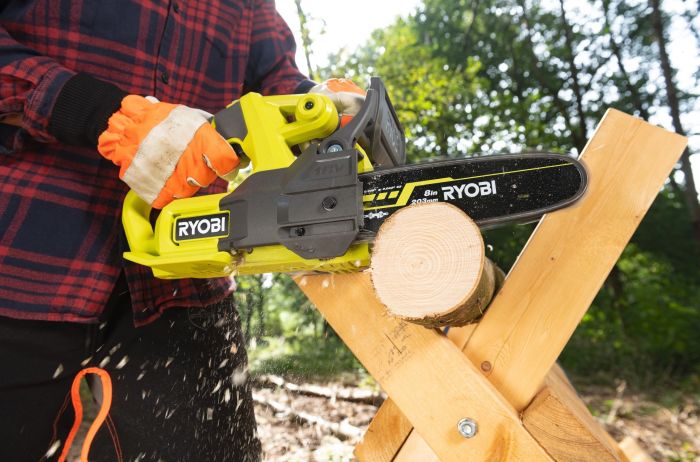 Пила цепная аккумуляторная Ryobi ONE+ RY18CS20A-125 18В акб 1х2.5А·ч ЗУ 20см 2.3кг
