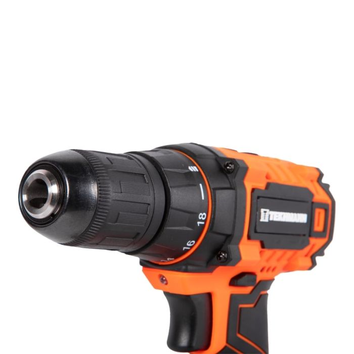 Шуруповерт-дрель аккумуляторная Tekhmann TCD-18 LIW 18В 2х2А·час 28Нм 0-350·1300об·мин 1.3кг кейс