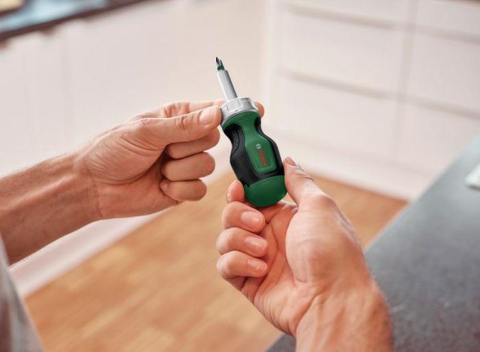 Викрутка Bosch з тріскачкою, 6 насадок