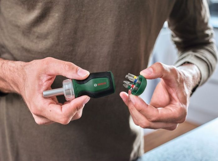Викрутка Bosch з тріскачкою, 6 насадок