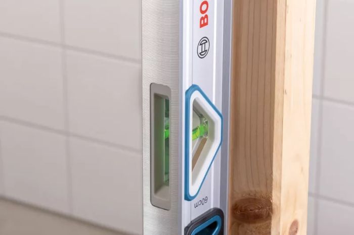 Уровень Bosch, 60см, 3 капсулы, алюминиевый корпус