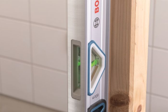 Рівень Bosch Professional 25см, 3 капсули, алюмінієвий корпус