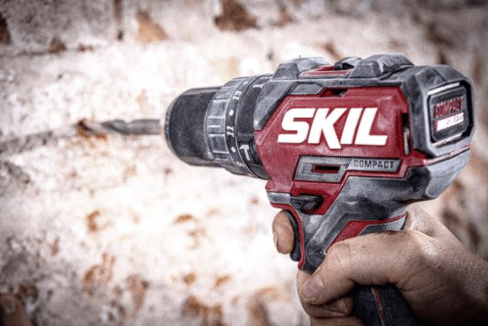 Шуруповерт-дрель ударная аккумуляторная SKIL 3075 CA Compact 20В 1х2.5А·час 60Нм 500·180об·мин 0.9кг