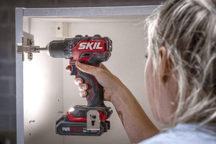 Шуруповерт-дрель ударная аккумуляторная SKIL 3075 CA Compact 20В 1х2.5А·час 60Нм 500·180об·мин 0.9кг