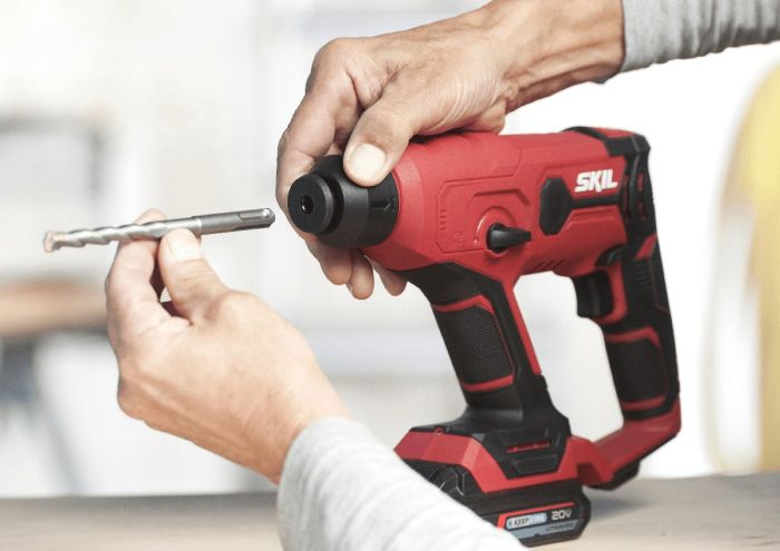 Аккумуляторный перфоратор SKIL 3810 CA SDS-plus+ШЗП 20В 1Дж аксессуары кейс 1.5кг без АКБ и ЗП