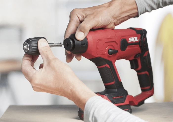 Аккумуляторный перфоратор SKIL 3810 CA SDS-plus+ШЗП 20В 1Дж аксессуары кейс 1.5кг без АКБ и ЗП