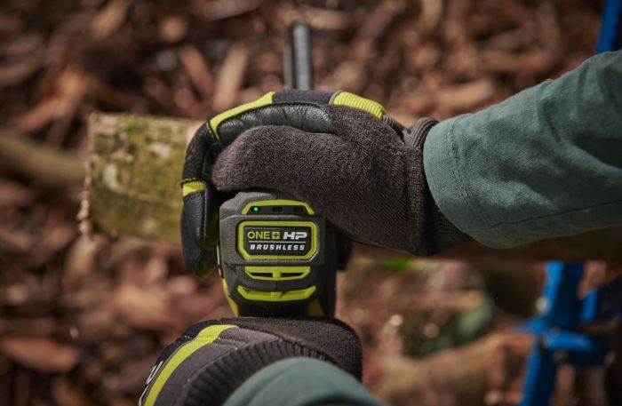 Пила ланцюгова акумуляторна Ryobi ONE+ HP RY18PSX15A-120T 18В акб 1х2А·год ЗП 15см 1.19кг кейс