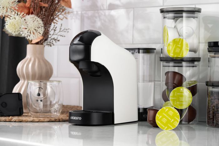 Кофеварка Ardesto капсульная, 0.8л, капсулы Nespresso, Nescafe Dolce Gusto, молотый кофе, сенсорное управление, белый