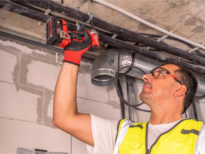 Винтоверт ударный аккумуляторный Milwaukee M18 BLIDRC-0 18В 0-3600об·мин 190Нм 1.3кг без АКБ и ЗП