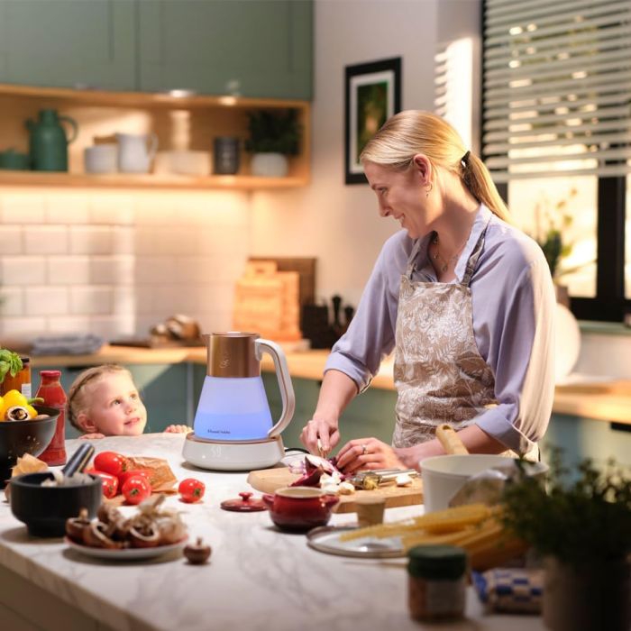 Електрочайник Russell Hobbs Calm, 1.7л, скло, біло-мідний